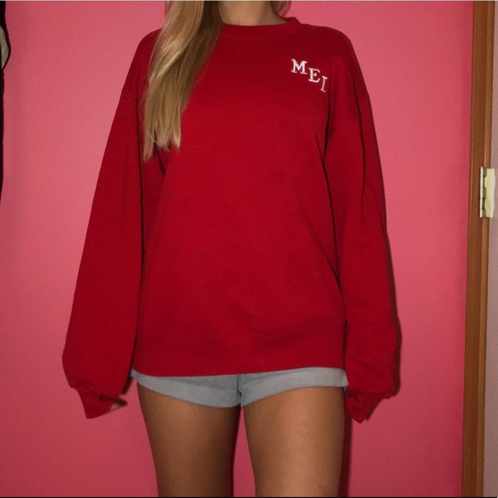 oversized crew neck with random company :P